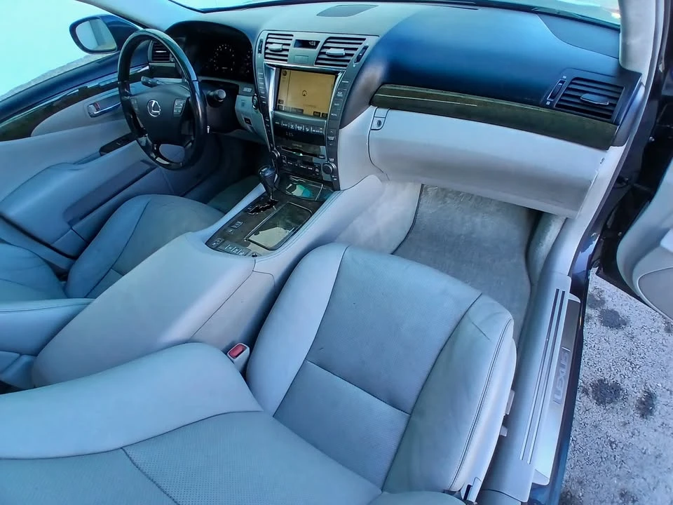 2008 Lexus LS 4th Gen - Image 11 of 15