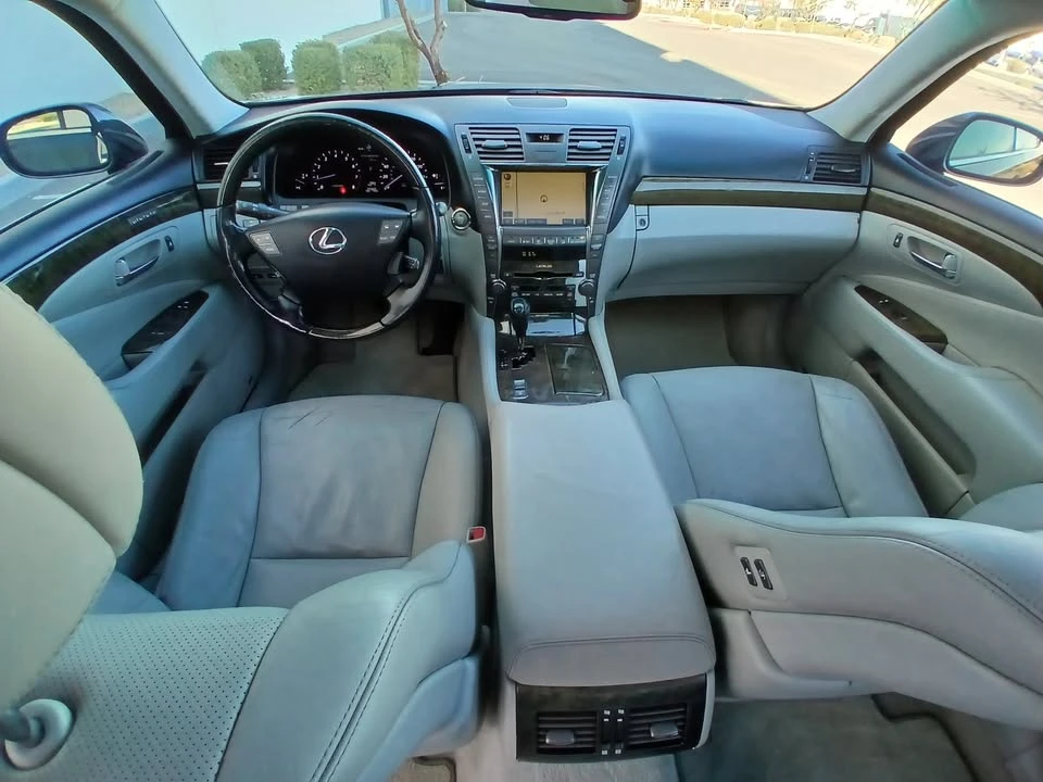 2008 Lexus LS 4th Gen - Image 10 of 15