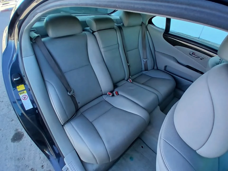 2008 Lexus LS 4th Gen - Image 13 of 15