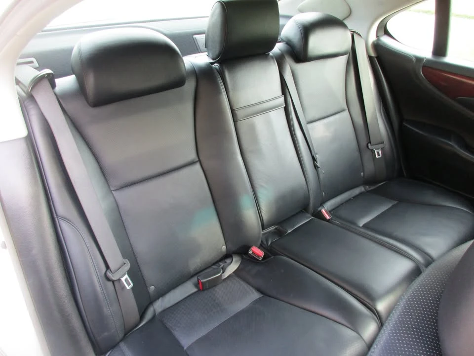 2008 Lexus LS 4th Gen - Image 11 of 17