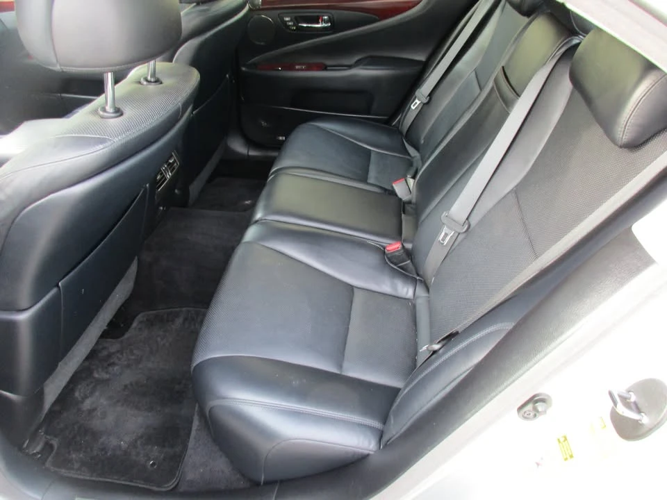 2008 Lexus LS 4th Gen - Image 13 of 17