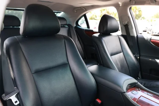 2008 Lexus LS 4th Gen - Image 16 of 19