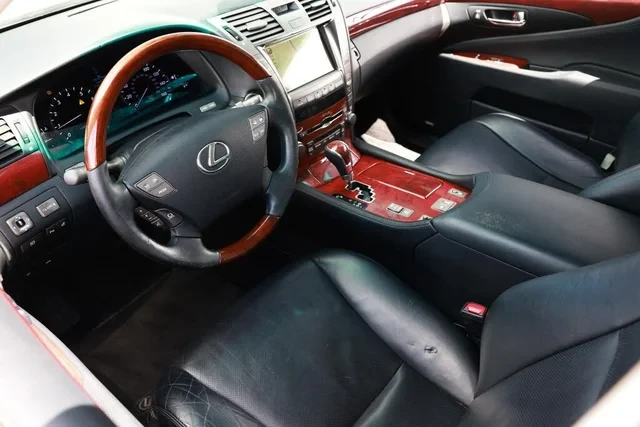 2008 Lexus LS 4th Gen - Image 4 of 19