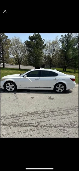 2008 Lexus LS 3rd Gen - Image 3 of 10