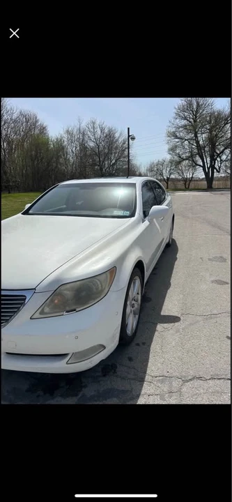 2008 Lexus LS 3rd Gen - Image 2 of 10