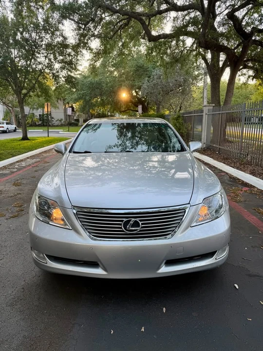 2008 Lexus LS 4th Gen - Image 2 of 9