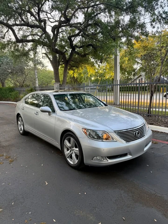 2008 Lexus LS 4th Gen - Image 3 of 9
