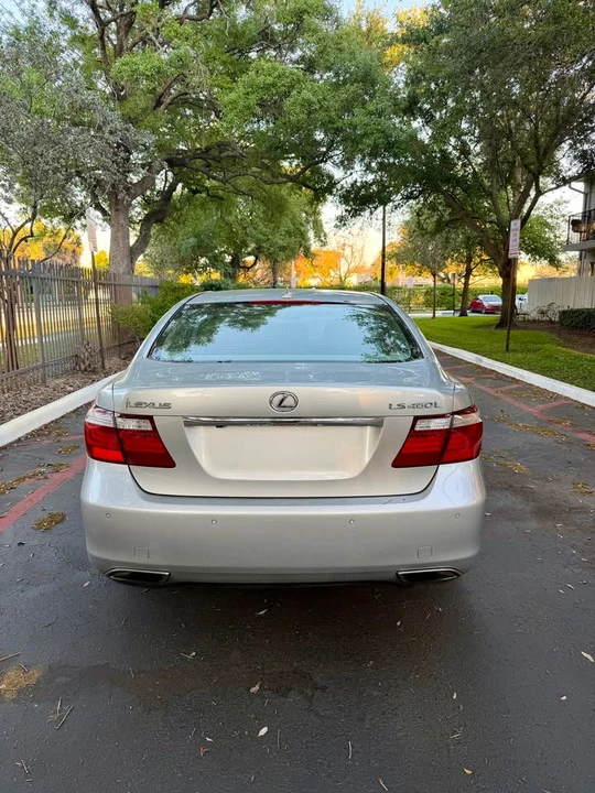 2008 Lexus LS 4th Gen - Image 5 of 9