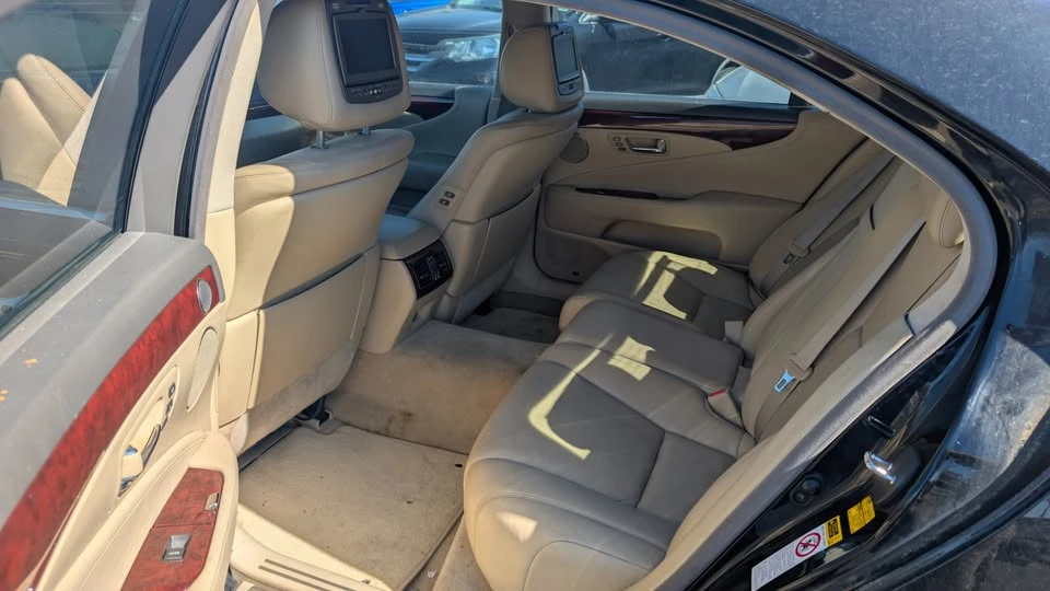 2008 Lexus LS 4th Gen - Image 8 of 14