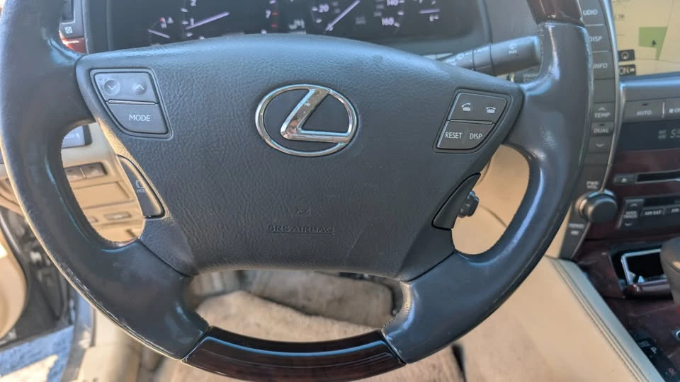 2008 Lexus LS 4th Gen - Image 13 of 14
