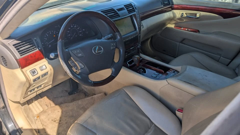 2008 Lexus LS 4th Gen - Image 9 of 14