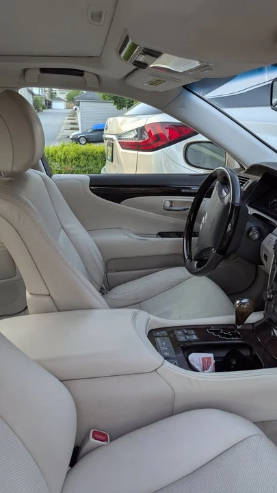 2008 Lexus LS 4th Gen - Image 6 of 13