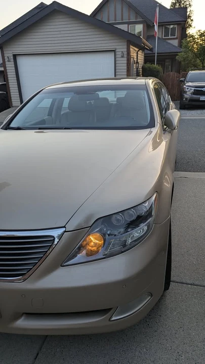 2008 Lexus LS 4th Gen - Image 5 of 13