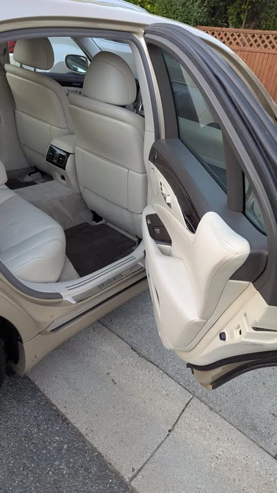 2008 Lexus LS 4th Gen - Image 11 of 13