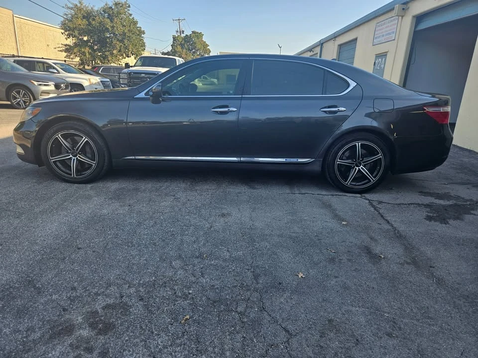 2008 Lexus LS 4th Gen - Image 7 of 20