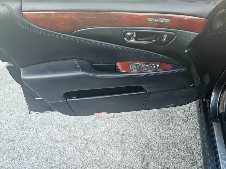 2008 Lexus LS 4th Gen - Image 14 of 20