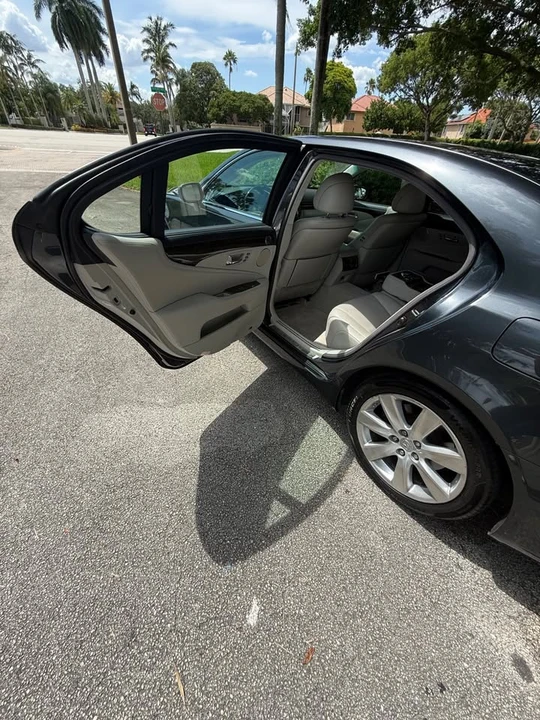 2008 Lexus LS 4th Gen - Image 15 of 20