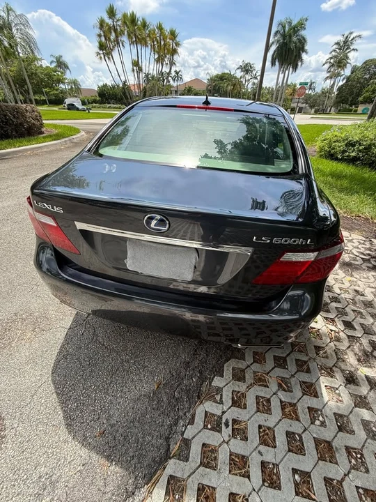 2008 Lexus LS 4th Gen - Image 12 of 20