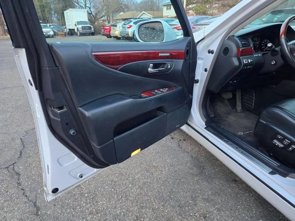 2008 Lexus LS 4th Gen - Image 13 of 20