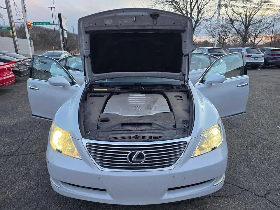 2008 Lexus LS 4th Gen - Image 9 of 20