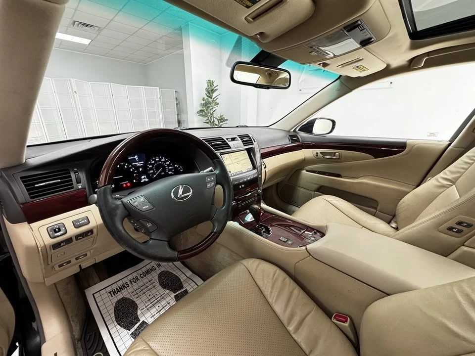 2008 Lexus LS 4th Gen - Image 10 of 20