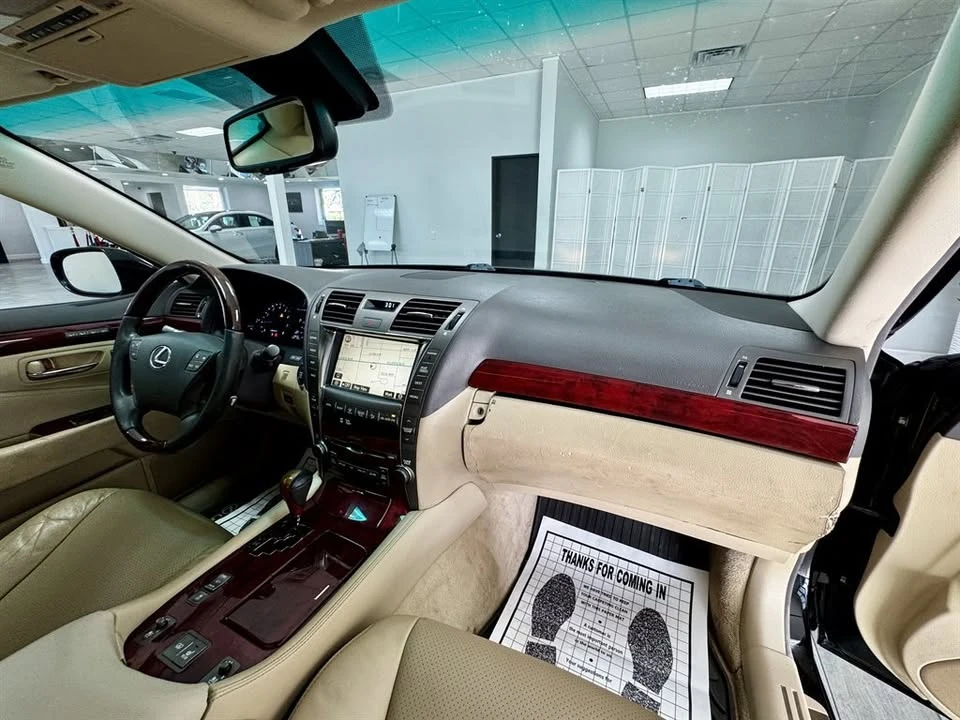 2008 Lexus LS 4th Gen - Image 15 of 20