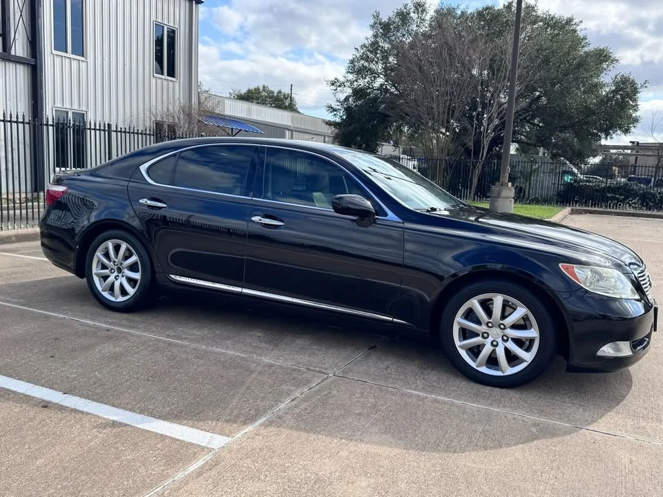 2008 Lexus LS 4th Gen - Image 13 of 20
