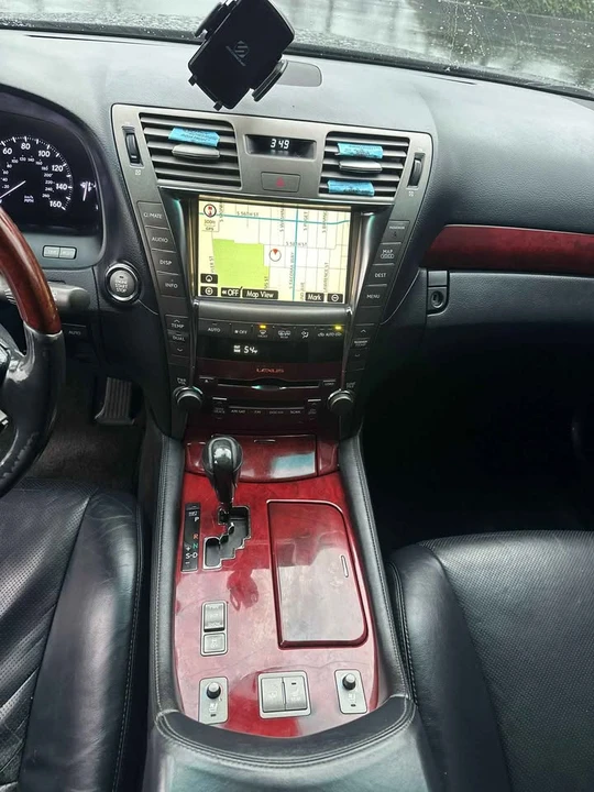 2008 Lexus LS 4th Gen - Image 13 of 20