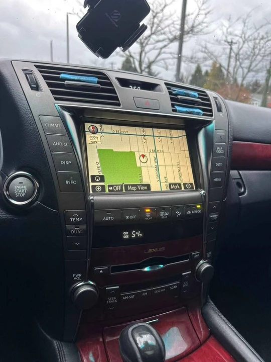 2008 Lexus LS 4th Gen - Image 15 of 20