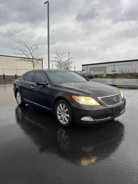 2008 Lexus LS 4th Gen - Image 5 of 20