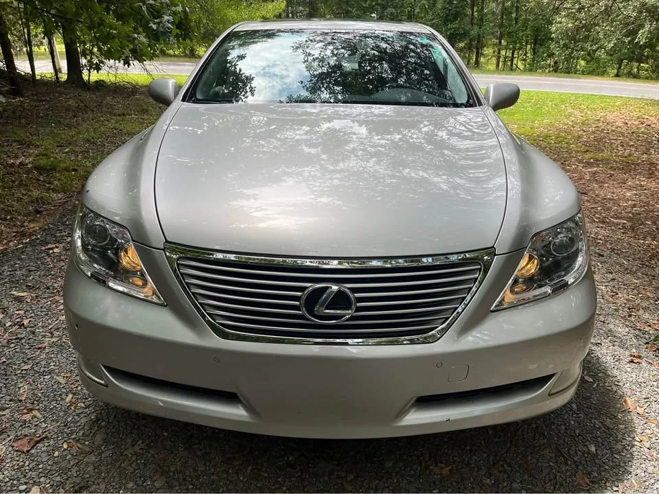 2008 Lexus LS 4th Gen - Image 2 of 14