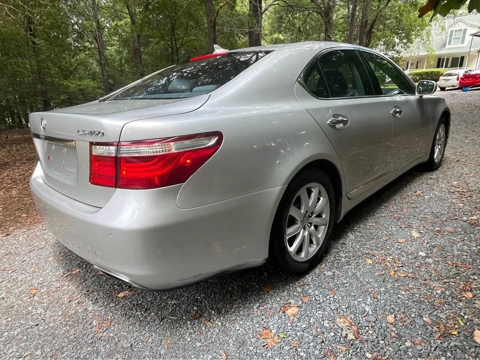 2008 Lexus LS 4th Gen - Image 5 of 14