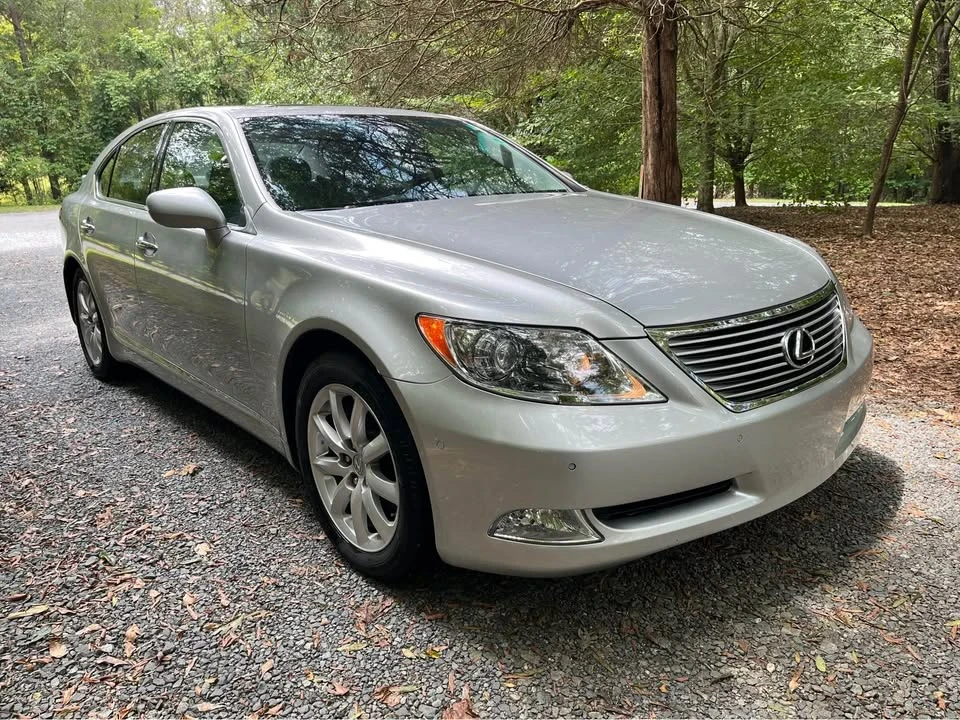 2008 Lexus LS 4th Gen - Image 3 of 14