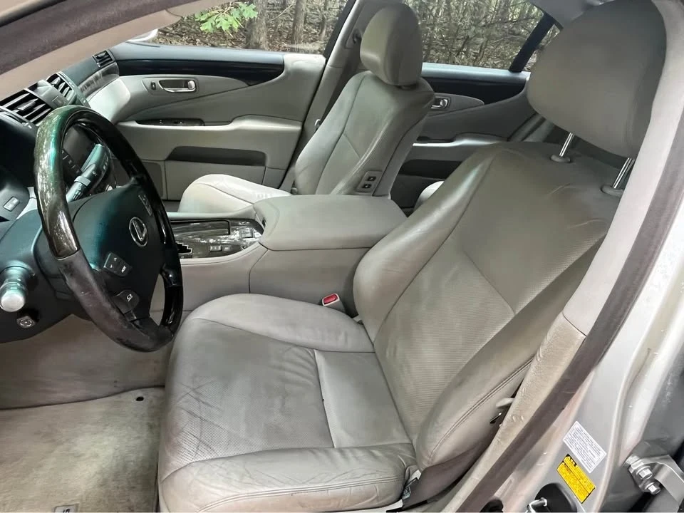 2008 Lexus LS 4th Gen - Image 10 of 14