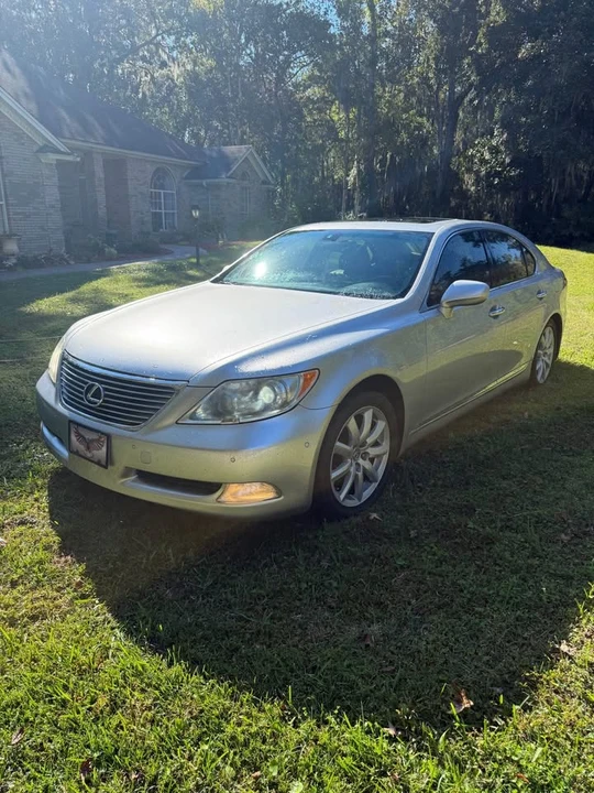 2008 Lexus LS 4th Gen - Image 2 of 10