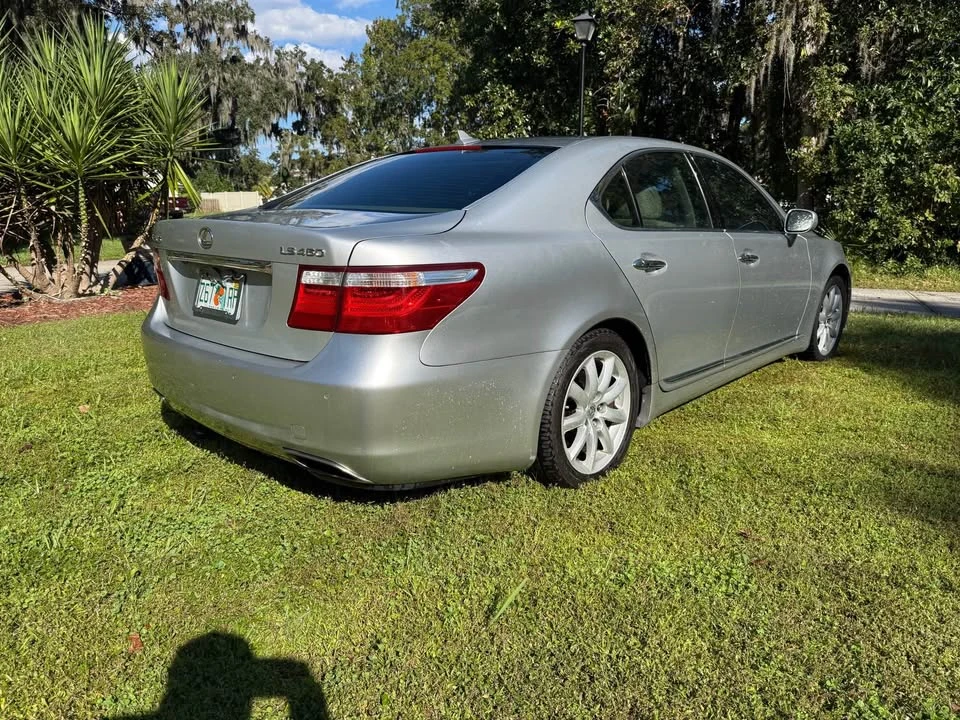 2008 Lexus LS 4th Gen - Image 5 of 10
