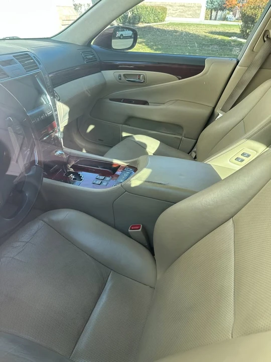 2008 Lexus LS 4th Gen - Image 2 of 4