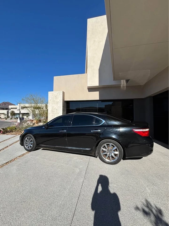 2008 Lexus LS 4th Gen - Image 3 of 13
