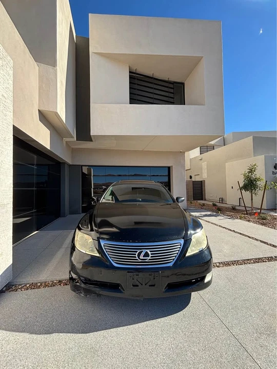 2008 Lexus LS 4th Gen - Image 2 of 13