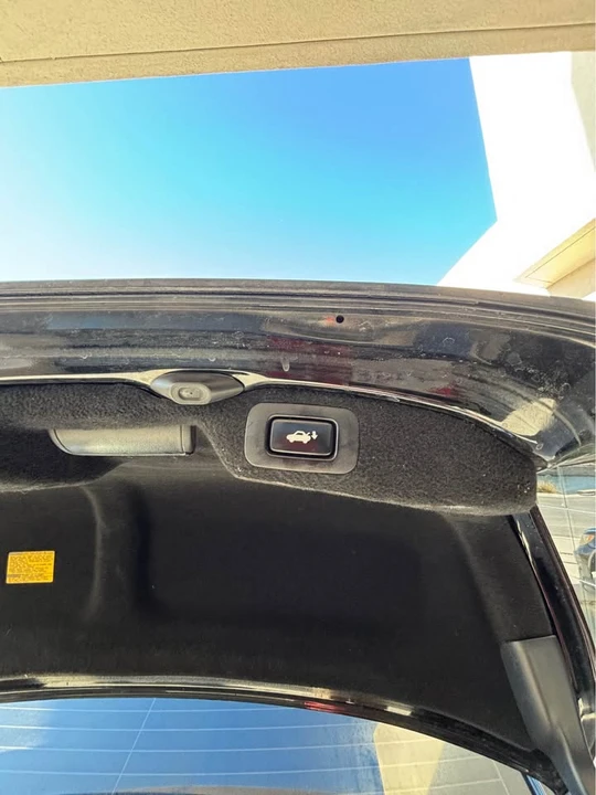 2008 Lexus LS 4th Gen - Image 11 of 13