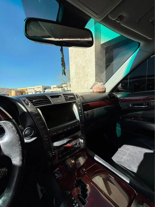 2008 Lexus LS 4th Gen - Image 12 of 13