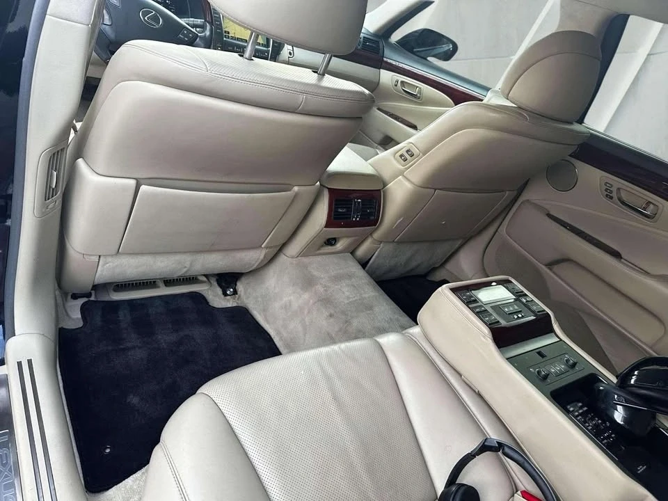 2008 Lexus LS 4th Gen - Image 6 of 19