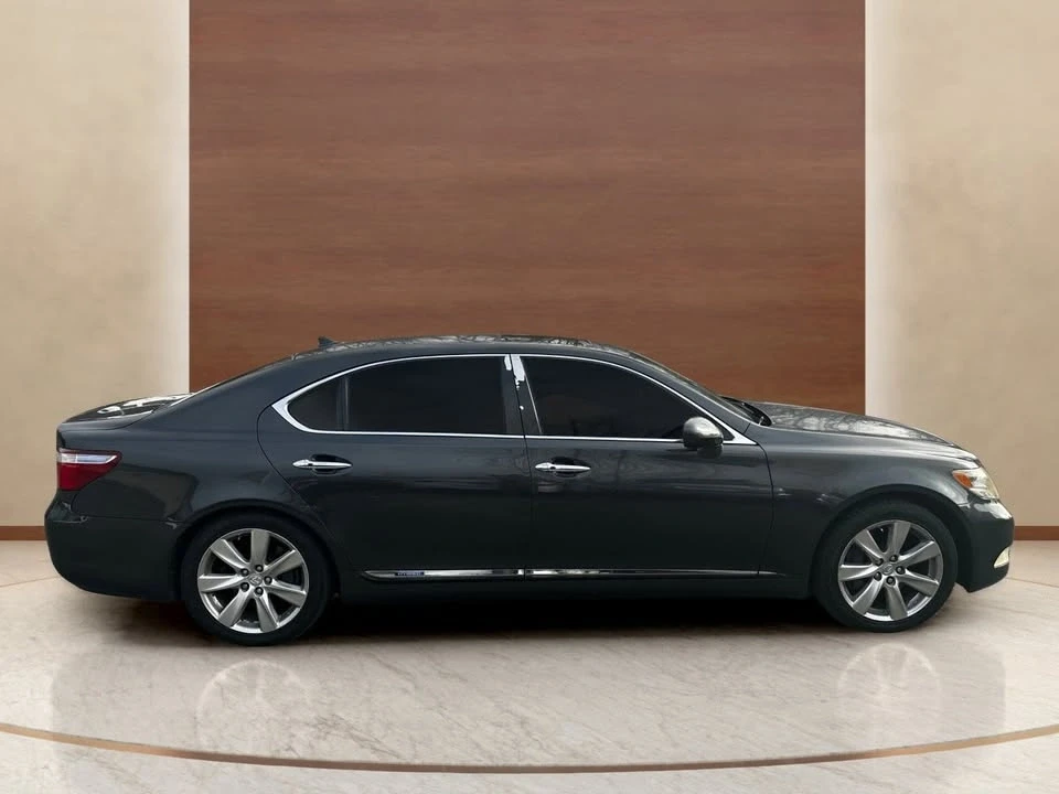 2008 Lexus LS 4th Gen - Image 4 of 15