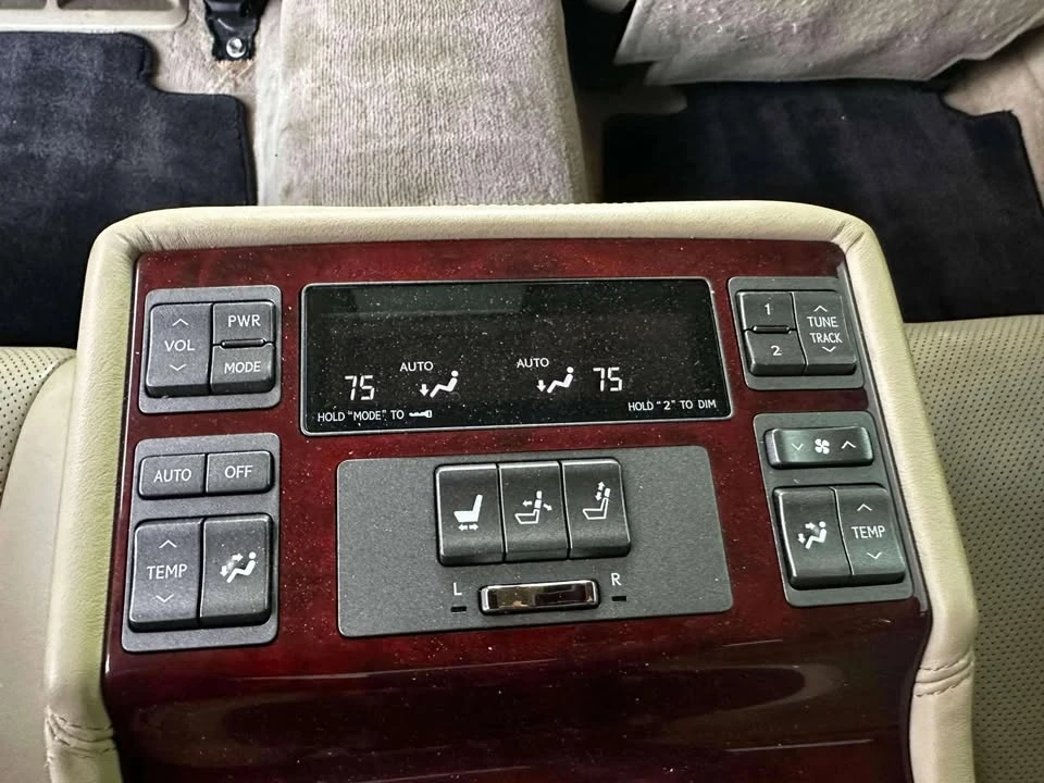 2008 Lexus LS 4th Gen - Image 19 of 19