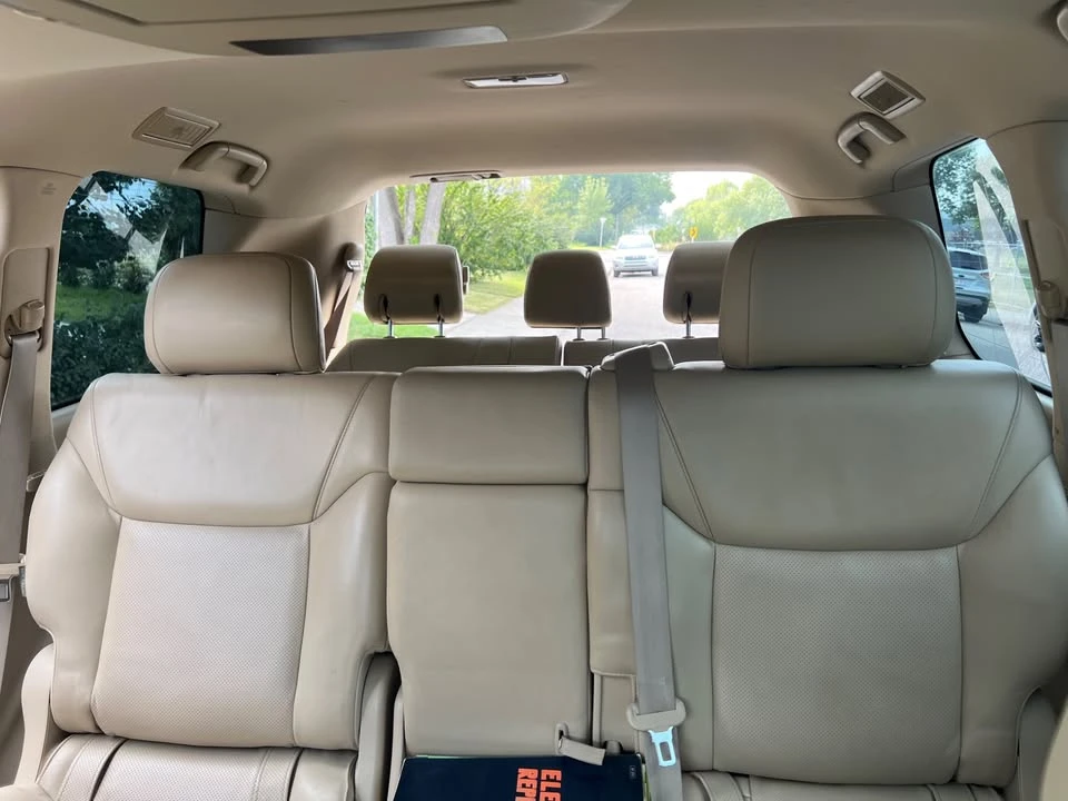 2008 Lexus LX 2nd Gen - Image 11 of 15