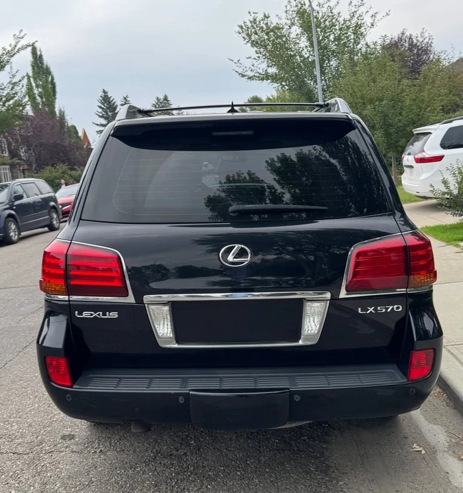 2008 Lexus LX 2nd Gen - Image 5 of 15