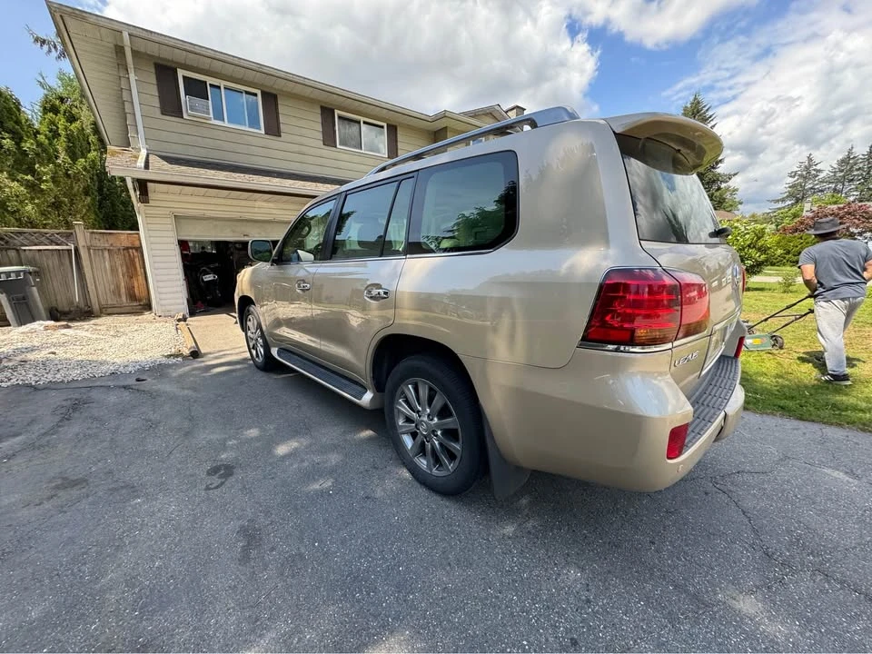 2008 Lexus LX 2nd Gen - Image 3 of 19