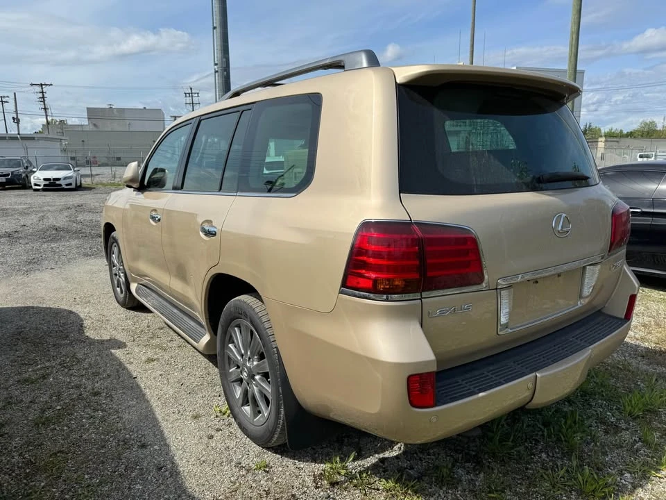 2008 Lexus LX 2nd Gen - Image 11 of 19