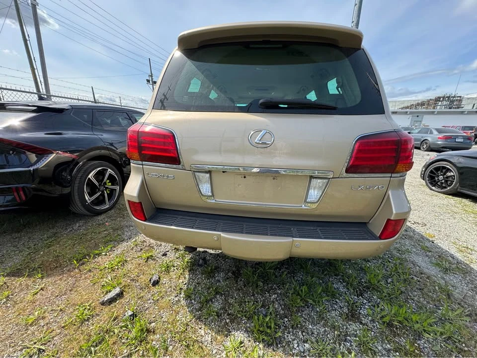 2008 Lexus LX 2nd Gen - Image 15 of 19