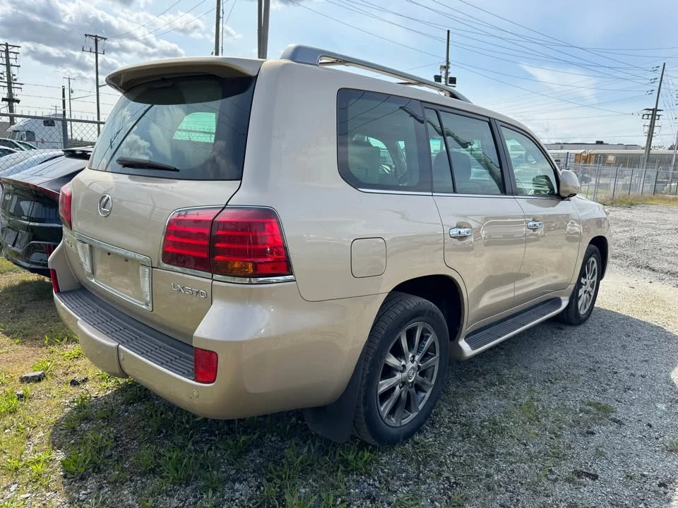 2008 Lexus LX 2nd Gen - Image 16 of 19